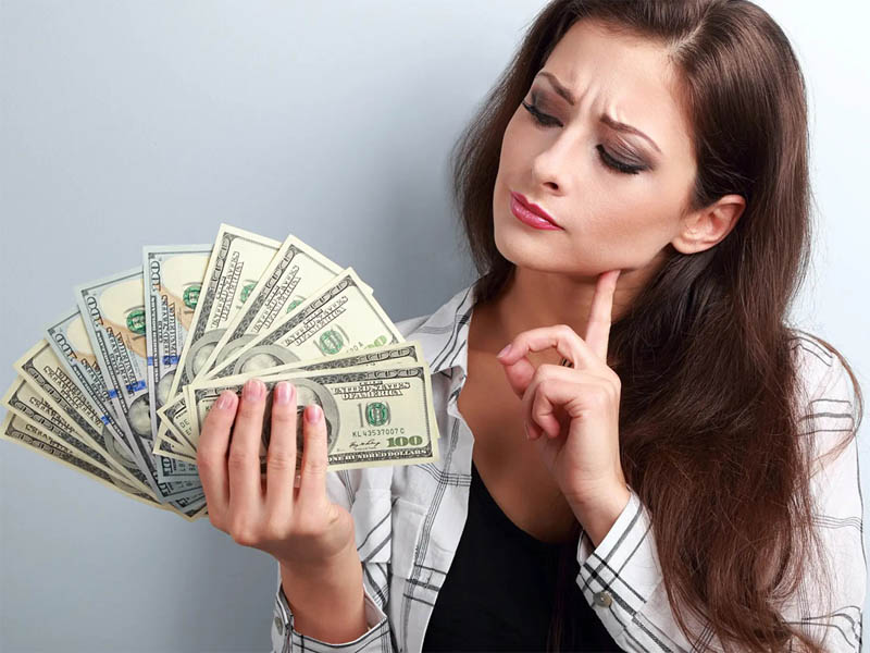 lâm quan đi với điếu khách thể hiện sự khoe khoang